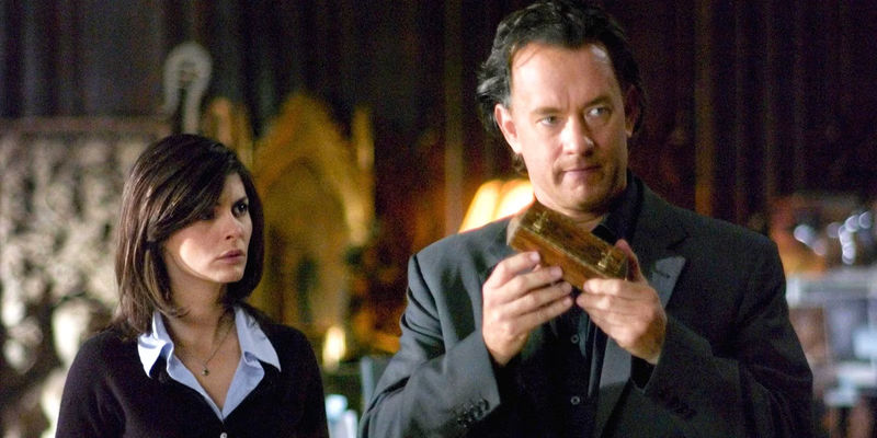 Tom Hanks and Audrey Tautou in The DaVinci Code