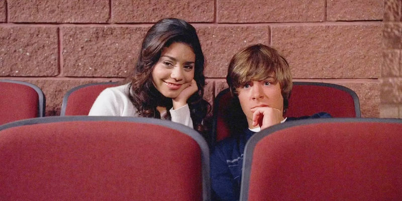 Vanessa Hudgens as Gabriella and Zac Efron as Troy in High School Musical.