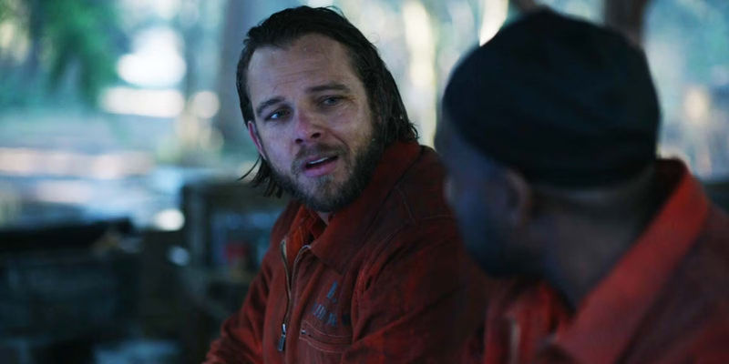 Max Thieriot as Bode Leone and W. Tré Davis as Freddy Mills in Fire Country season 1 episode 22