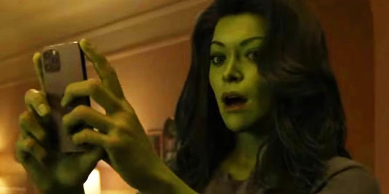 She-Hulk on a dating app in She-Hulk Attorney at Law