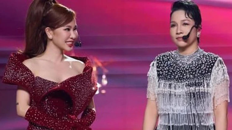 Mỹ Linh và Uyên Linh: Hai Nghệ Sĩ Vĩ Đại Trên Sân Khấu