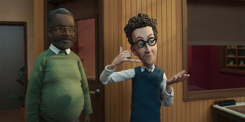 In The Know lauren making a phone gesture