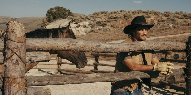 Yellowstone Kayce Dutton pilot