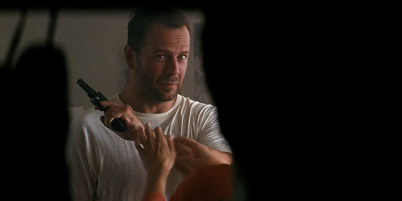Bruce Willis as Hallenbeck finding his wife cheating in The Last Boy Scout