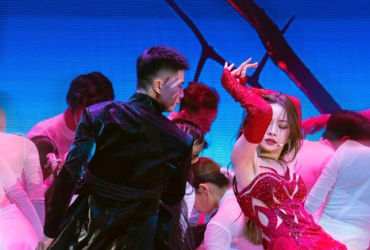 Chi Pu tại Gala WeChoice Awards 2023: Sự quyến rũ và nỗi lo