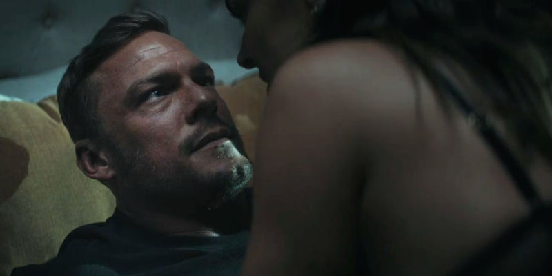 Ben Ritchson as Reacher in a romantic encounter with Serinda Swan's Karla Dixon in Reacher