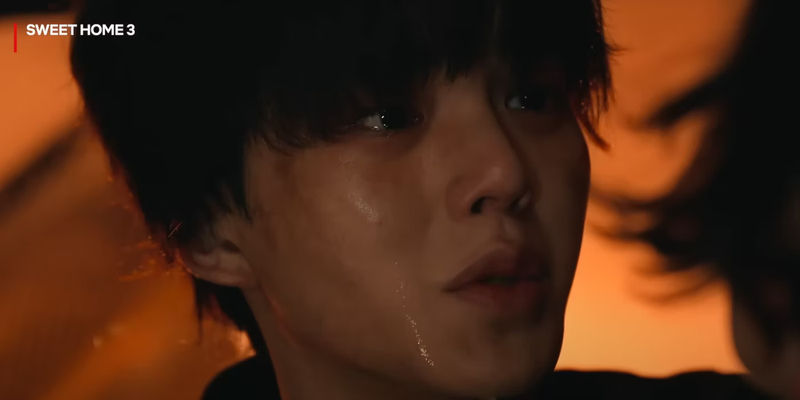 Hyun-su looking scary in Sweet Home season 3