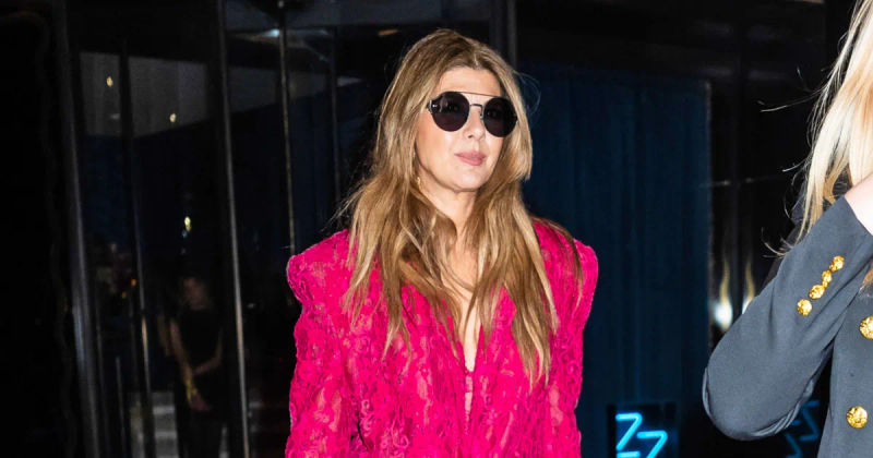 The Timeless Elegance of Marisa Tomei's Fashion Choices