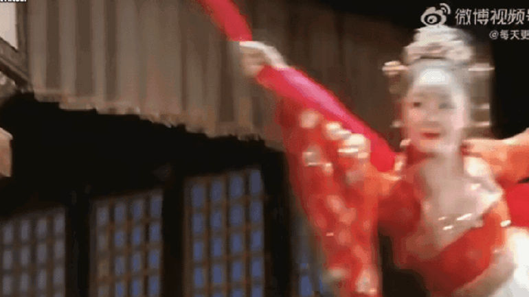 Khuynh Thế Hoàng Phi: Hóa Học Nhan Sắc và Thần Thái của Lâm Tâm Như và Hoắc Kiến Hoa