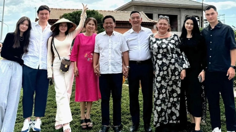 Cuộc Hẹn Về Chung Một Nhà: Mối Tình Đặng Văn Lâm - Yến Xuân