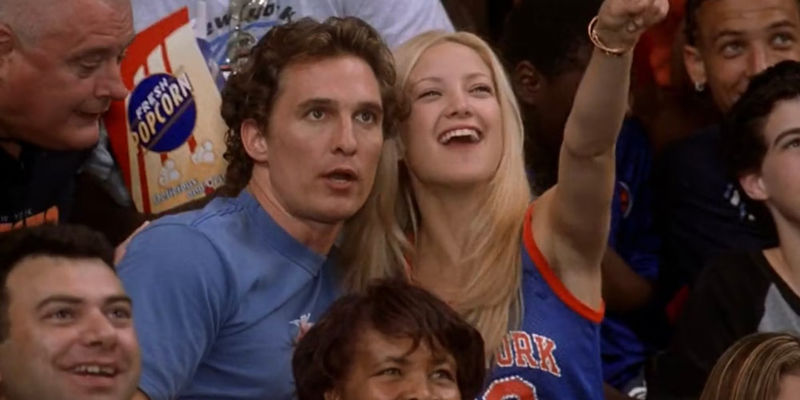 Andie (Kate Hudson) and Ben (Matthew McConaughey) at the Knicks game in How To Lose A Guy In 10 Days