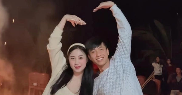 Bí mật 'nóc nhà' của Phan Văn Đức và vợ Nhật Linh