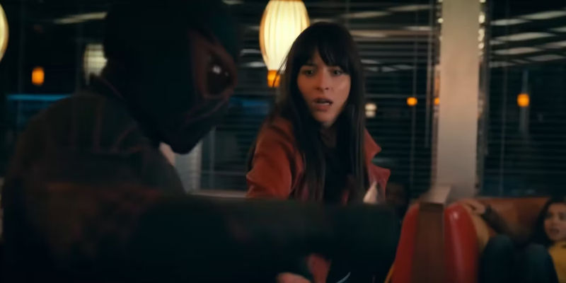 Cassie fights Ezekiel in Madame Web