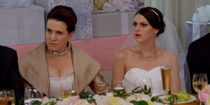 Sammi and Susie at Sammi's wedding in Curb Your Enthusiasm
