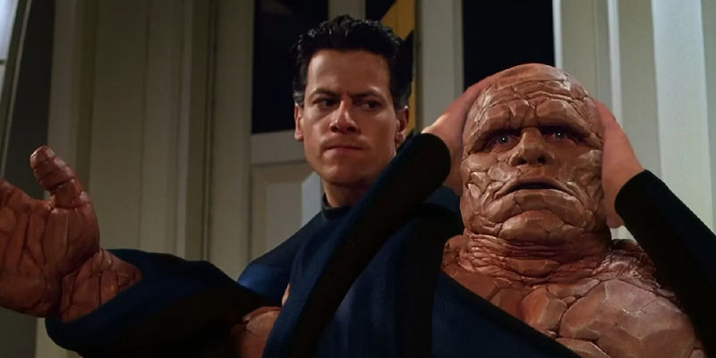 Ioan Gruffudd's Mr. Fantastic and Michael Chiklis' The Thing fighting in Fantastic Four