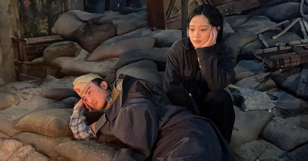 Bí mật đằng sau cơn sốt Đào, Phở Và Piano: Cách săn vé khiến hàng ngàn khán giả phải xếp hàng chờ đợi