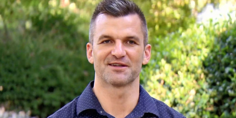 Jacob Harder talking to the camera in Married At First Sight.