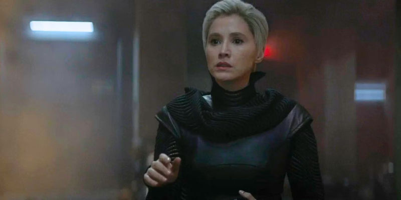 Makee (Charlie Murphy) looks concerned in Halo season 2