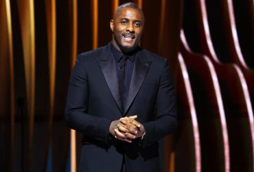 The Unforgettable Encounter: Idris Elba's Office Adventure with Robert De Niro