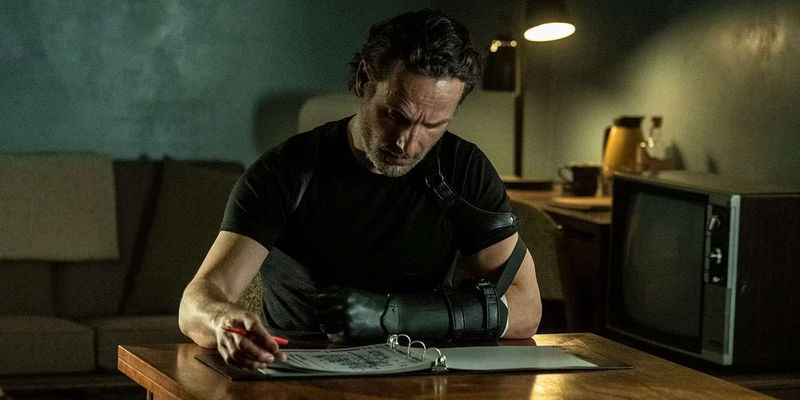 Andrew Lincoln as Rick with a prosthetic arm in The Walking Dead: The Ones Who Live