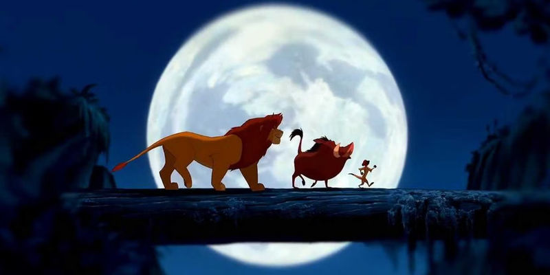 Simba singing with Timon and Pumbaa in The Lion King - Lion Social Structures are Egalitarian - Lions Have Kings