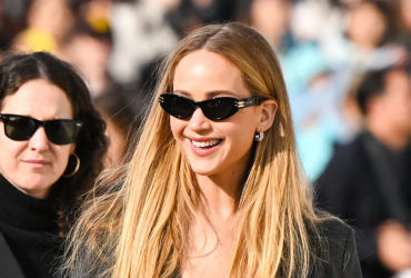 Jennifer Lawrence Shines in a Three-Piece Ensemble at the Dior Paris Fashion Extravaganza