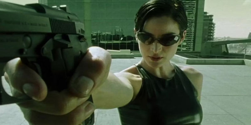 Trinity shoots an Agent in the matrix - Directors: The Wachowskis