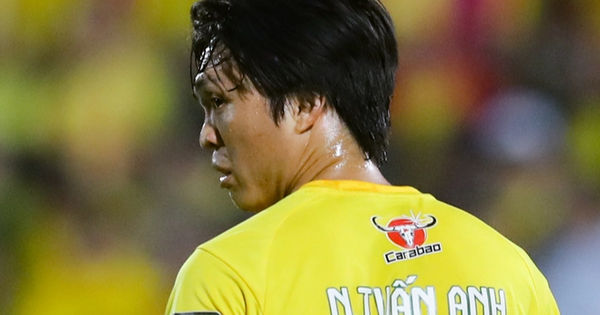 Bước Ngoặt Cho Sự Nghiệp: Tuấn Anh Rời HAGL Đến Nam Định