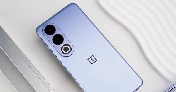 OnePlus Ace 3V - Sự Kết Hợp Hoàn Hảo Giữa Thiết Kế Độc Đáo và Hiệu Năng Mạnh Mẽ