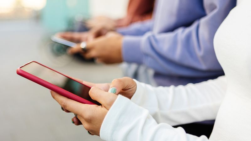 Majority of Adolescents Admit Excessive Phone Usage, Reveals Recent Research