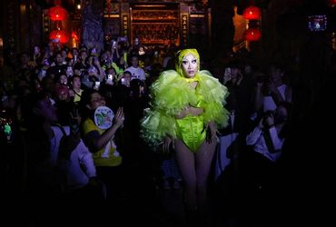 Taiwanese Drag Queen Receives Praise from President for Reality Show Win