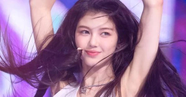 Những Bí Mật Đen Tối Trong Showbiz: Khi 'Nuôi Gà' Trở Nên Nguy Hiểm