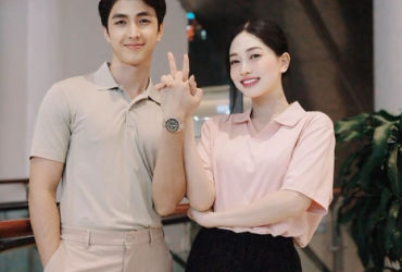 Bí Mật Phong Cách Công Sở của Sao Việt: Áo Polo - Lựa Chọn Đỉnh Cao