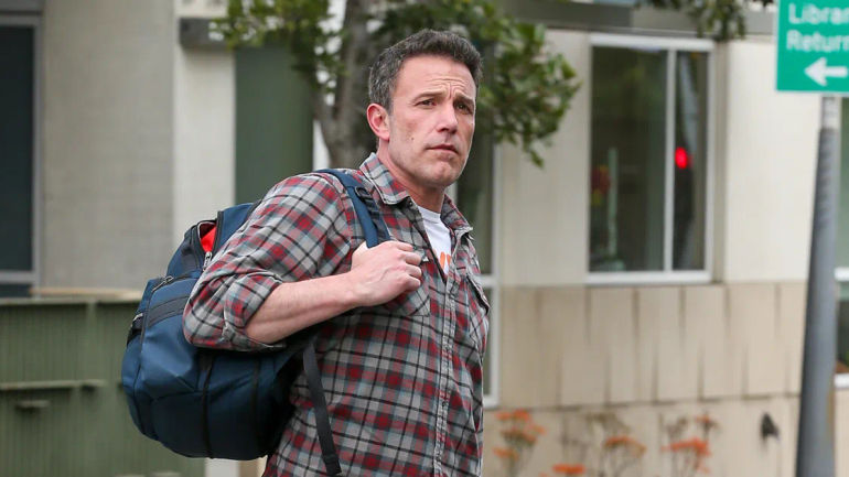 Ben Affleck Spotted Without Wedding Ring Following Separation from Jennifer Lopez