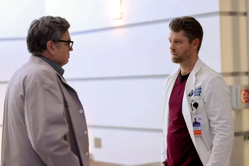 Oliver Platt as Dr. Daniel Charles with Luke Mitchell as Dr. Mitch Ripley in Chicago Med Season 9
