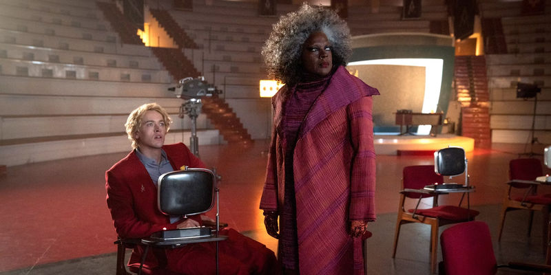 tom blyth and viola davis in the ballad of songbirds and snakes