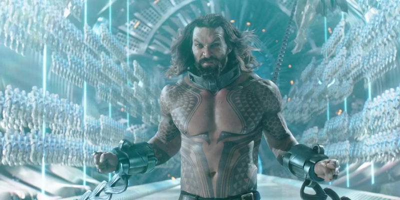 aquaman chained up underwater