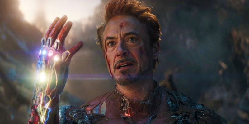 Iron Man (Robert Downey Jr) using the nano-gauntlet in Avengers Endgame