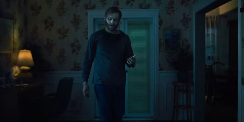 Wyatt Russell in Night Swim