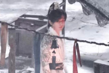 Mỹ nam gây sốt với tạo hình phim đẹp như một truyện bước ra đỉnh cao, thu hút 220 triệu lượt xem