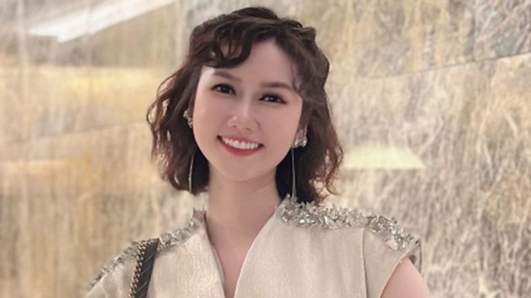 Hương Giang khiến netizen bất ngờ với phản ứng dữ dội về tình cũ: Đình Tú chỉ còn là đàn ông duy nhất à?