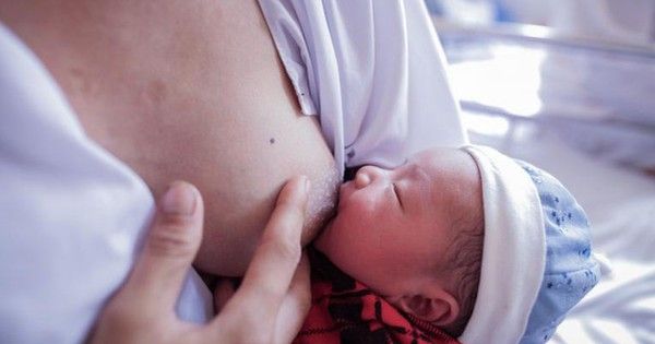 Những lợi ích bất ngờ khi sử dụng sản phẩm thay thế sữa mẹ, cho trẻ bú bình