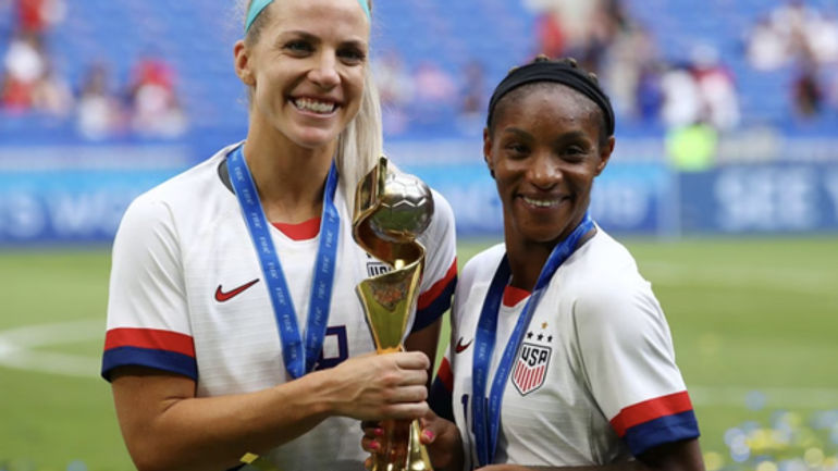 Tuyển nữ Việt Nam: Bí ẩn về tiền đạo Mỹ và những điều bất ngờ đang chờ đón