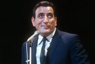 The Remarkable Journey of Tony Bennett: Unveiling Grammy Triumphs, Cherished Family Bonds, and an Inspiring Retirement