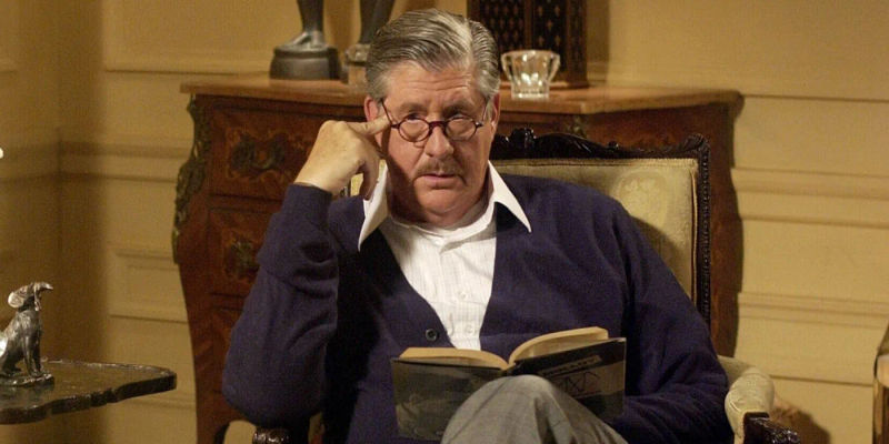 The Remarkable Parallel: Edward Herrmann's Astounding Resemblance to His Character Richard in Gilmore Girls