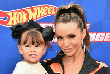 Scheana Shay's Resilient Daughter Summer, 2, Keeps Smiling Through Tricky Forearm Break