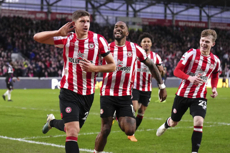 Thrilling Showdown: Carlos Vinicius Secures Late Winner as Fulham Outshines Brentford in Action-Packed Friendly