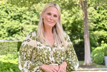 Get the Coveted Hamptons Style: Steal Molly Sims' $1,150 Look for Only $31!