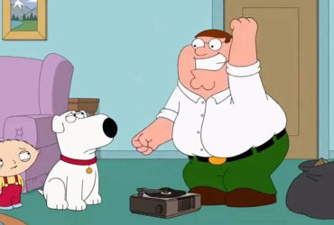 Exclusive: Inside Scoop - Seth MacFarlane Joins Forces with Family Guy Cast & Writers in the Ultimate Showdown on the Picket Line