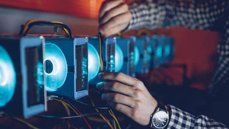 Biến động Bitcoin: Hiệu ứng lệnh trừng phạt và cơ hội đầu tư tại Nga